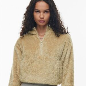 Aritzia TNA fuzzy zip